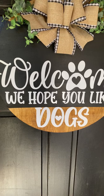 We hope you like Dogs door hanger