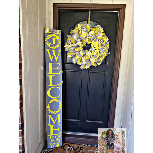 Wreath and welcome sign