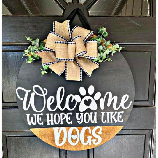 We hope you like Dogs door hanger